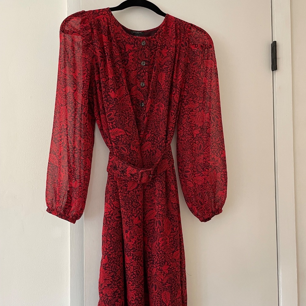 Ann Taylor Printed Belted Waist Long Sleeve knee length dress, medium petite